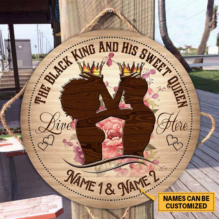 In This House Custom Round Wood Sign | Home Decoration | Waterproof | WN1389-Gerbera Prints.